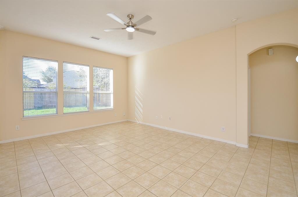 15111 Crescent Lilly Drive, Cypress, Texas image 15