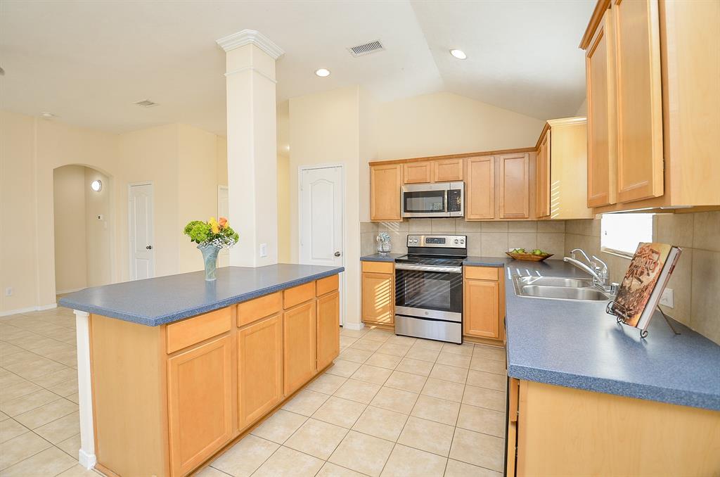 15111 Crescent Lilly Drive, Cypress, Texas image 20