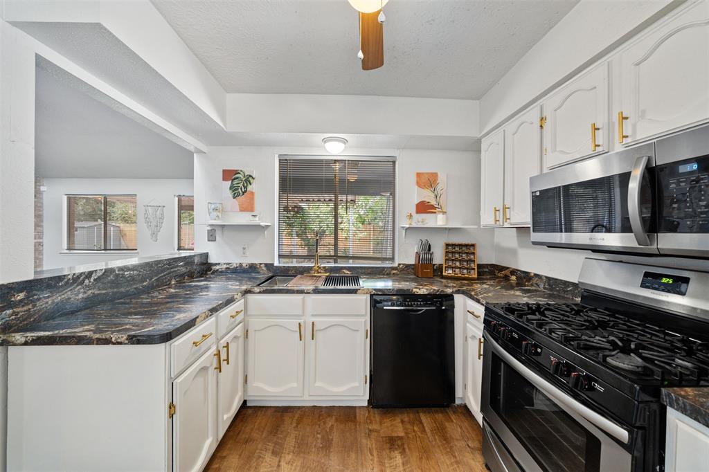 17822 Autumn Trails Lane, Houston, Texas image 7