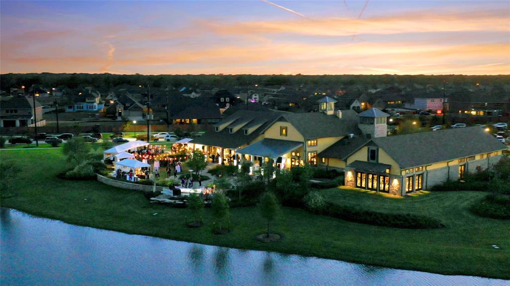 9434 Autumn Vale Drive, Missouri City, Texas image 28