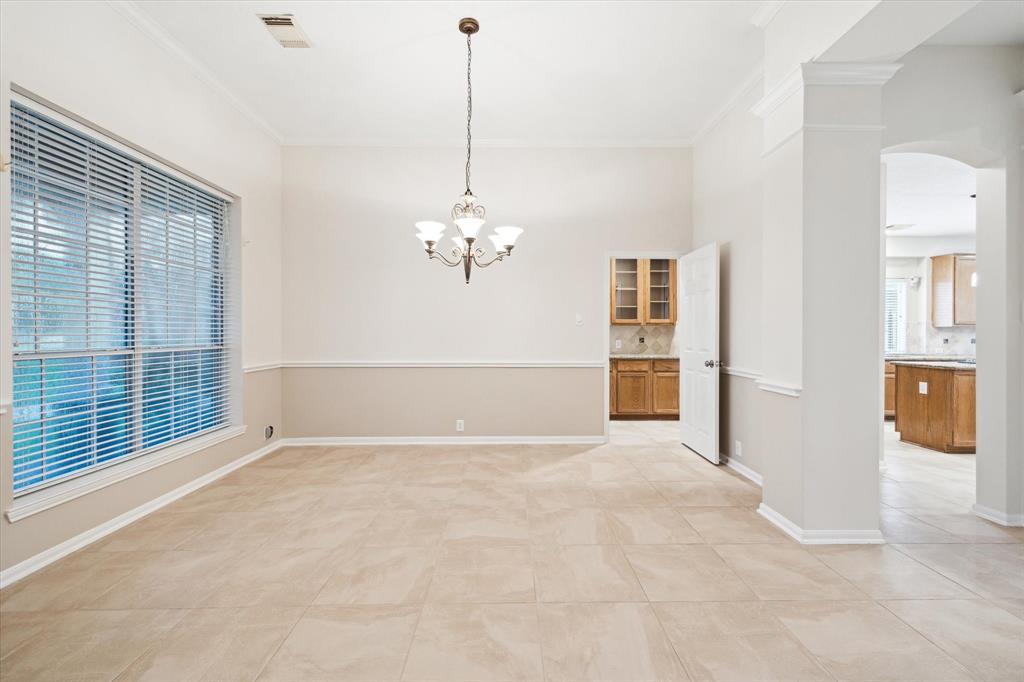 2827 Love Court, Friendswood, Texas image 9