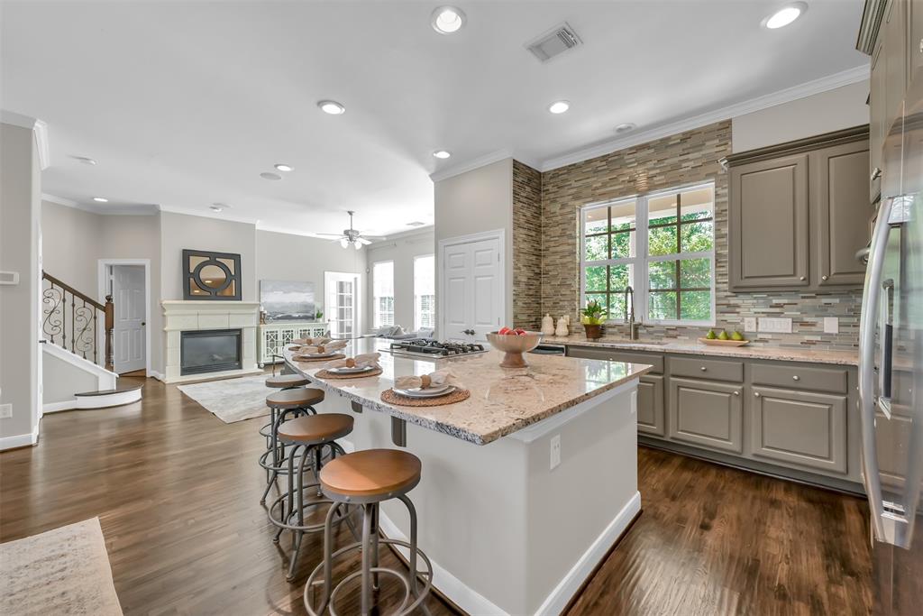 34 Shell Port Sq, The Woodlands, Texas image 8