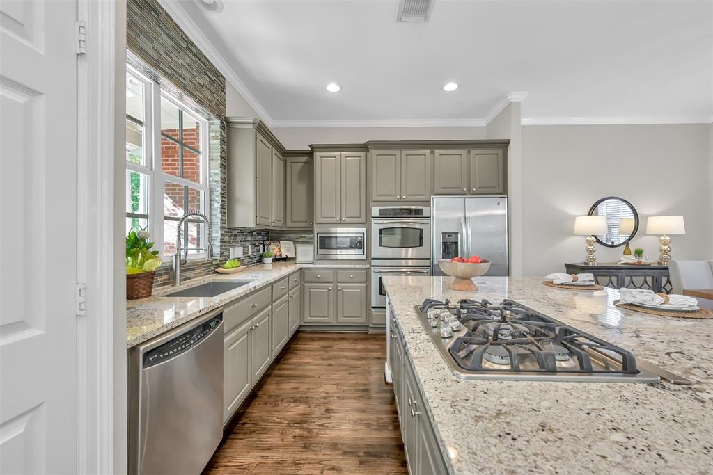 34 Shell Port Sq, The Woodlands, Texas image 10