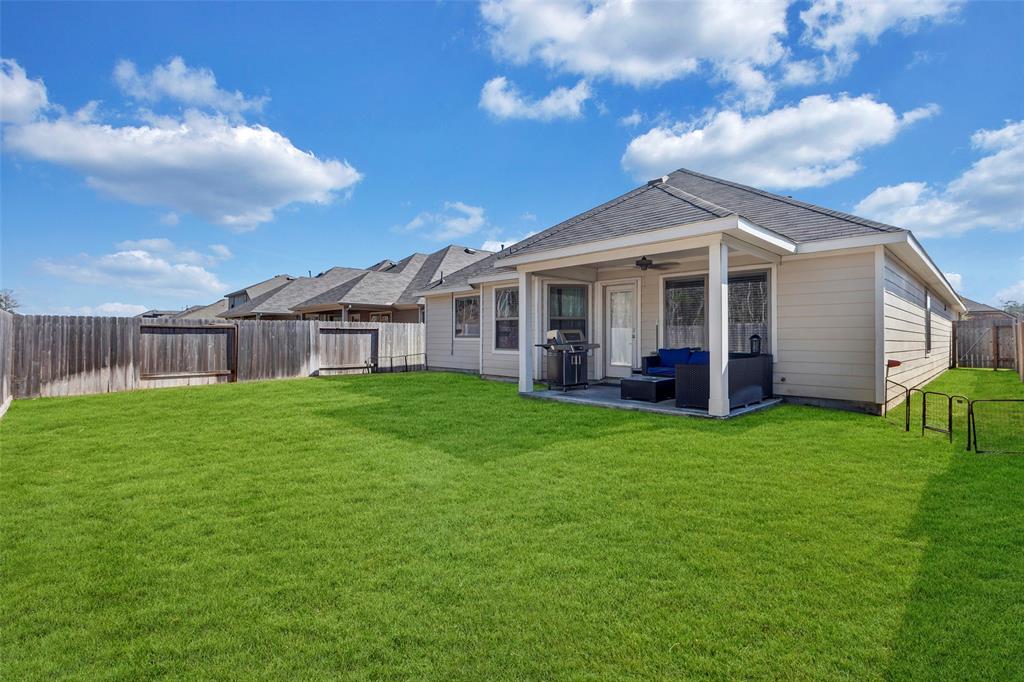 21735 Thicket Point Lane, New Caney, Texas image 36