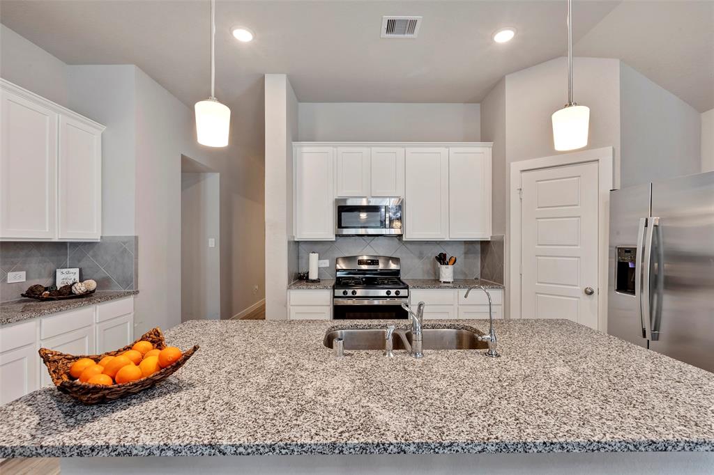 21735 Thicket Point Lane, New Caney, Texas image 10