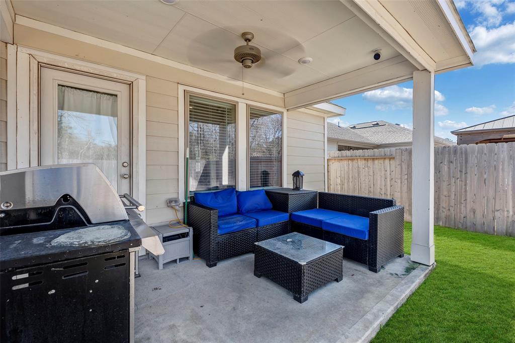 21735 Thicket Point Lane, New Caney, Texas image 34