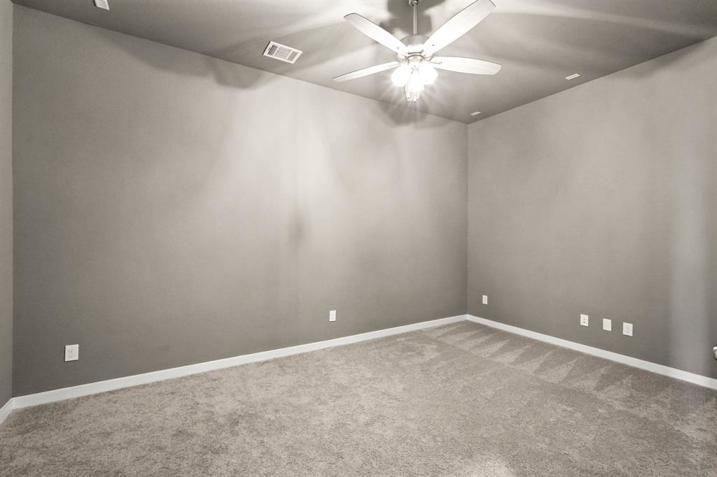 2503 Heritage Park Drive, Missouri City, Texas image 17