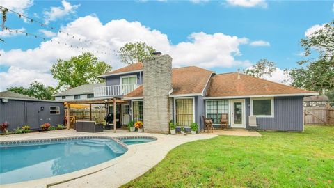 A home in Lake Jackson