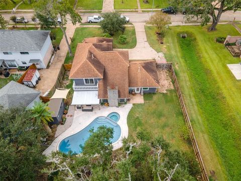 A home in Lake Jackson