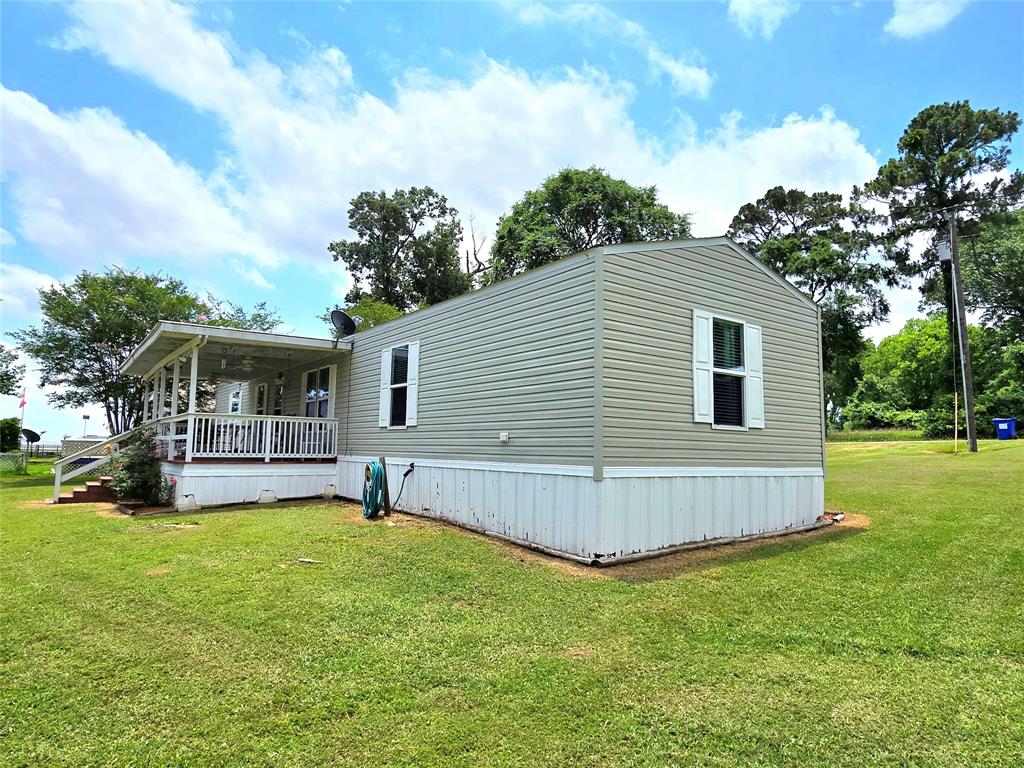 51 Bluewater Drive, Point Blank, Texas image 4