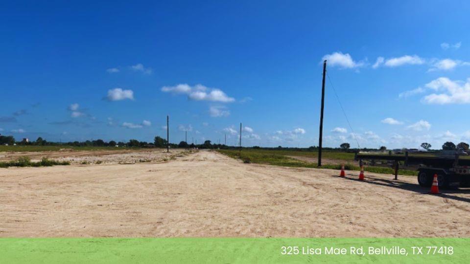 325 Lisa Mae Road, Bellville, Texas image 4