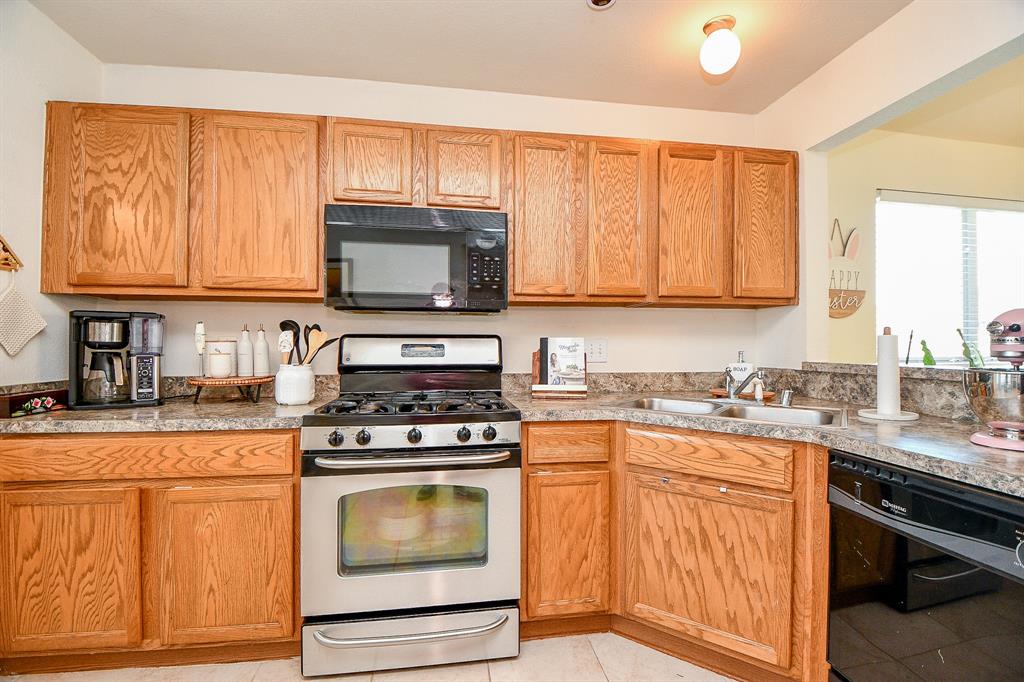16202 Broadglen Court, Houston, Texas image 10