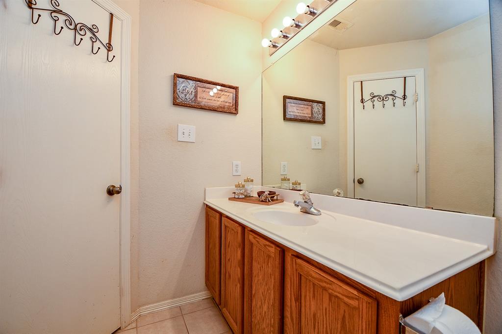 16202 Broadglen Court, Houston, Texas image 28