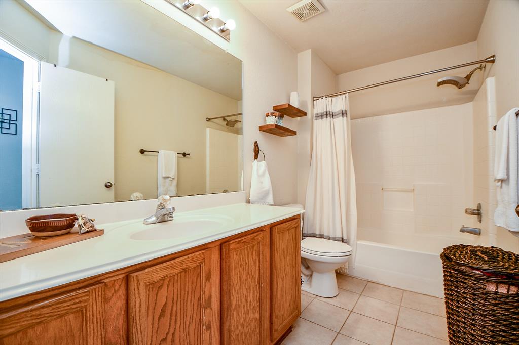 16202 Broadglen Court, Houston, Texas image 27