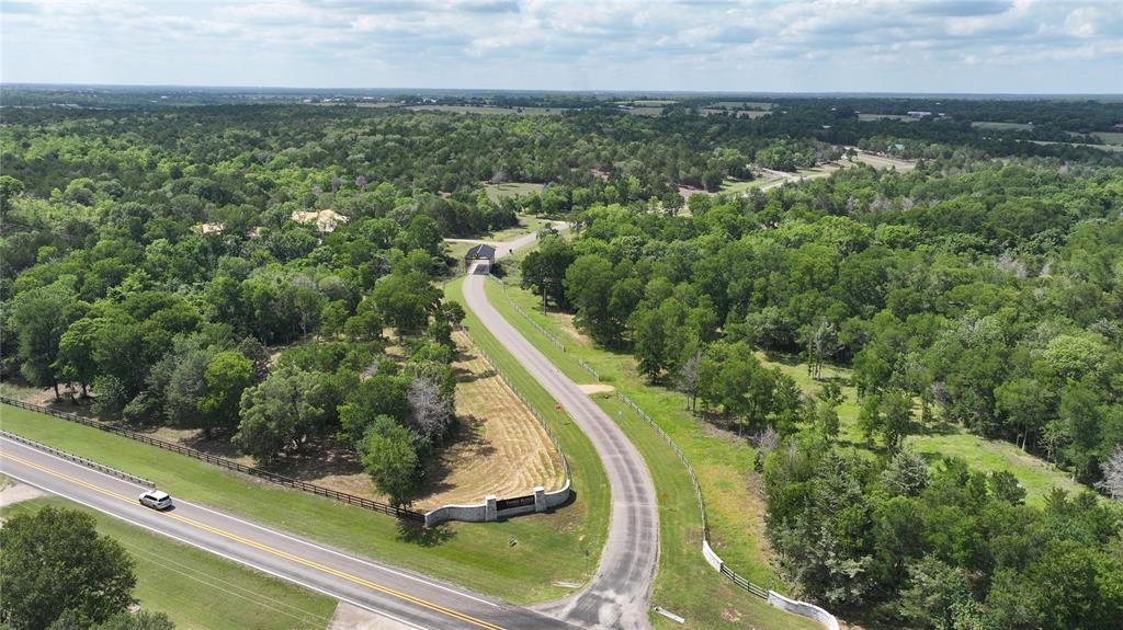 8071 Timber Bridge Lane, Chappell Hill, Texas image 4