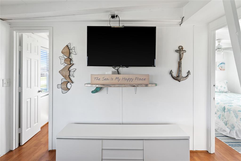 512 Surf Drive, Freeport, Texas image 14