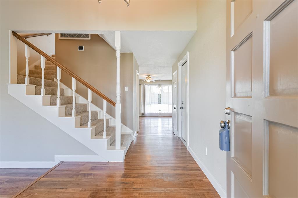 4211 Lucian Lane, Friendswood, Texas image 7
