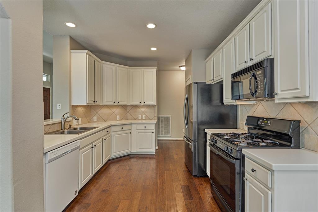 35 Endor Forest Place, The Woodlands, Texas image 11