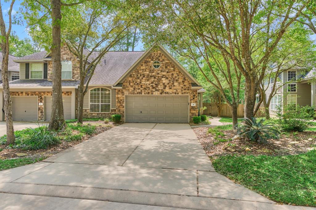 35 Endor Forest Place, The Woodlands, Texas image 4