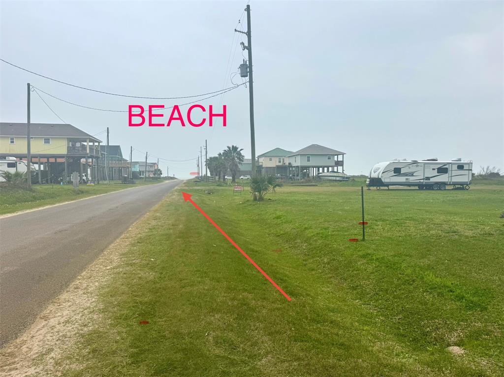 877 S Monkhouse Drive, Crystal Beach, Texas image 1