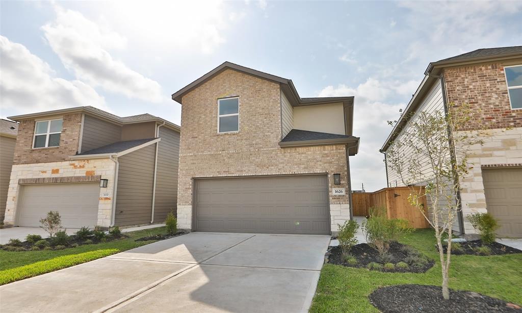 1626 Revolution Way, Missouri City, Texas image 3