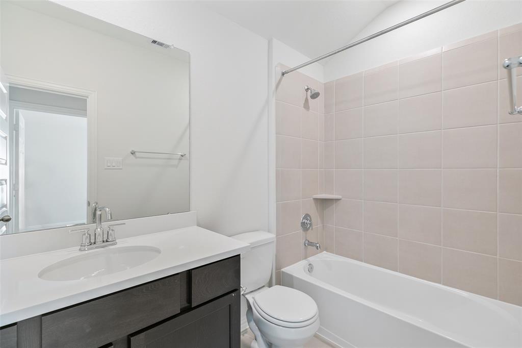 1626 Revolution Way, Missouri City, Texas image 30
