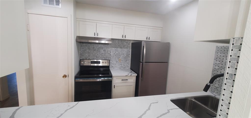 8941 Gaylord Street #211, Houston, Texas image 2