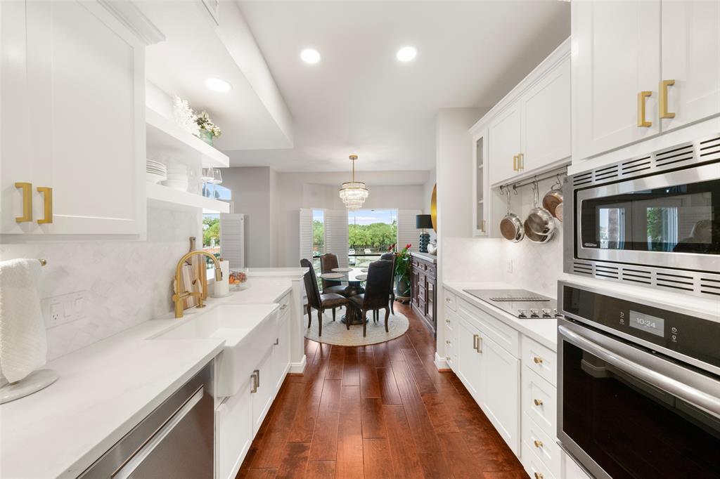 452 Mariners Drive, Kemah, Texas image 18