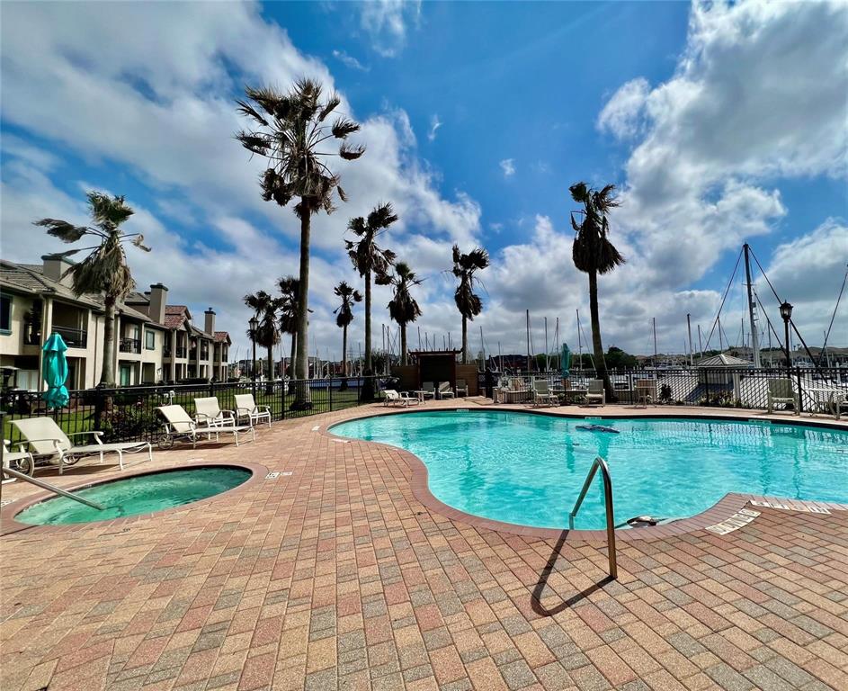 452 Mariners Drive, Kemah, Texas image 39