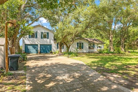 A home in Pleak