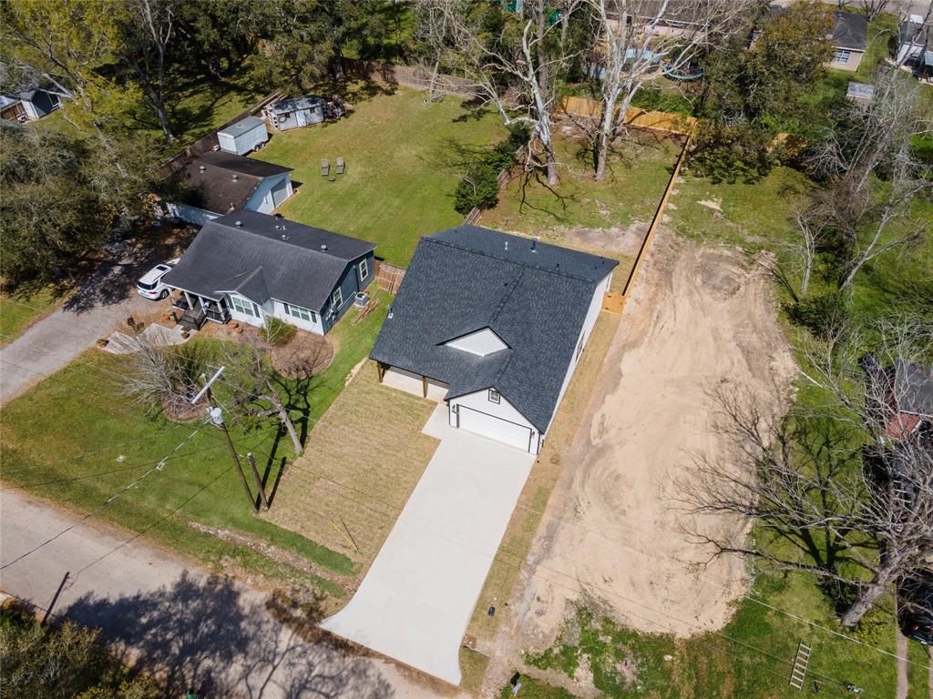 217 E Southland Avenue, Alvin, Texas image 37