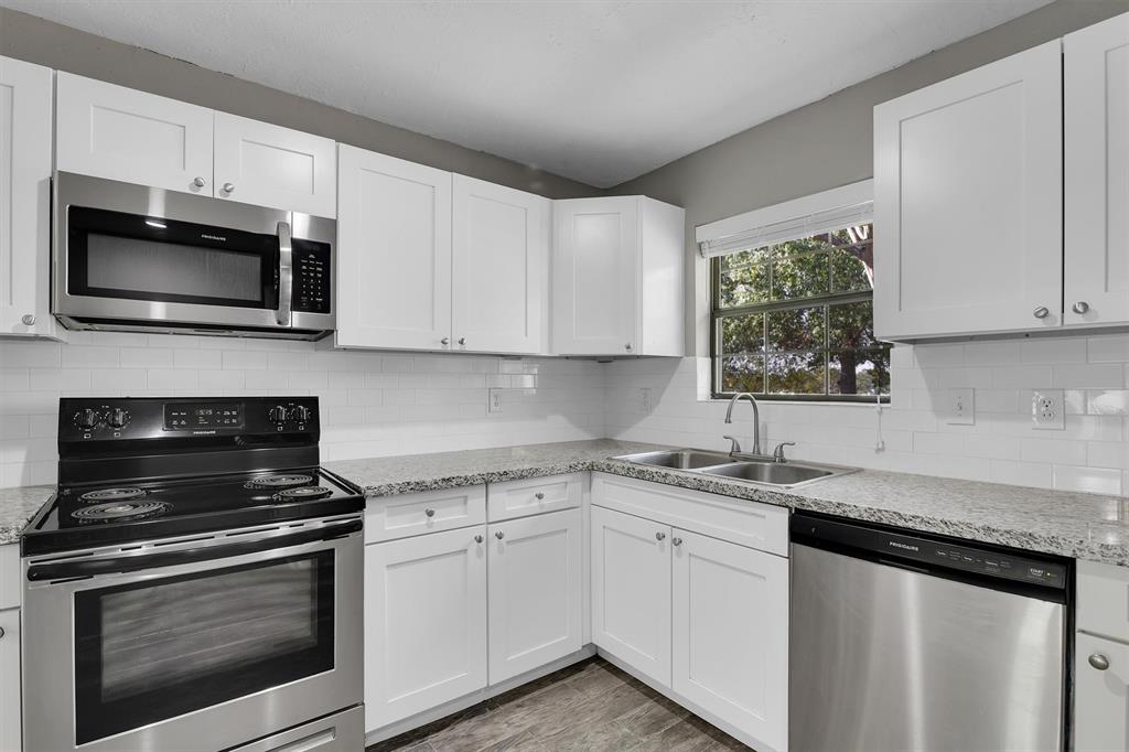 3539 Balboa Circle
