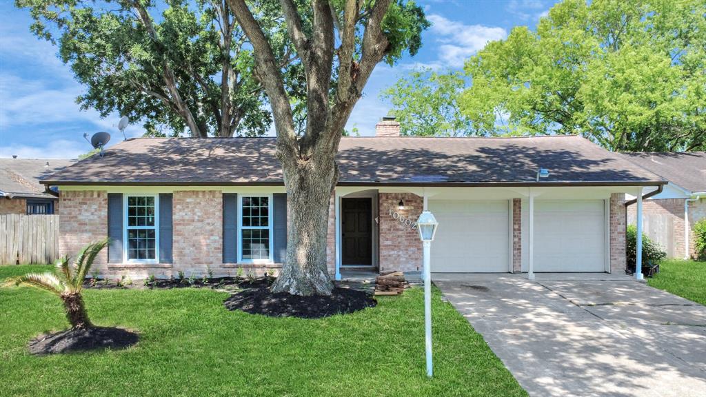 10602 Raydell Drive, Houston, Texas image 2