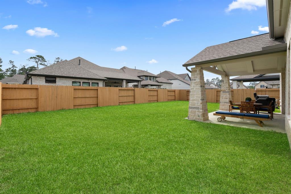 1025 Mission River Drive, Conroe, Texas image 43