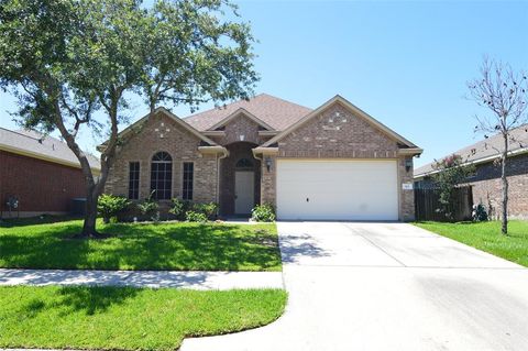 Single Family Residence in Spring TX 323 Wild Bird Drive.jpg