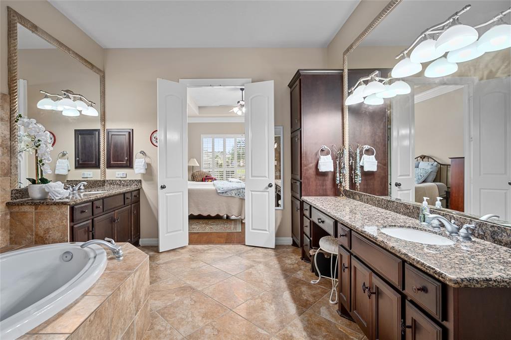 8711 Crossriver Lane, Houston, Texas image 30