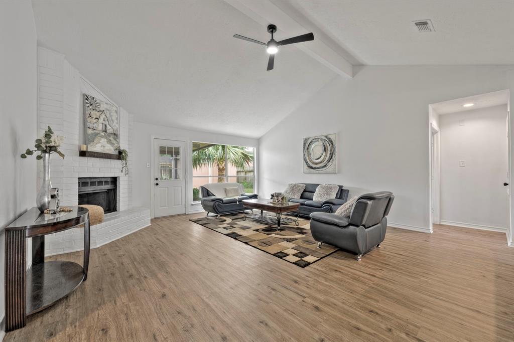 3247 Bolton Gardens Drive, Houston, Texas image 6