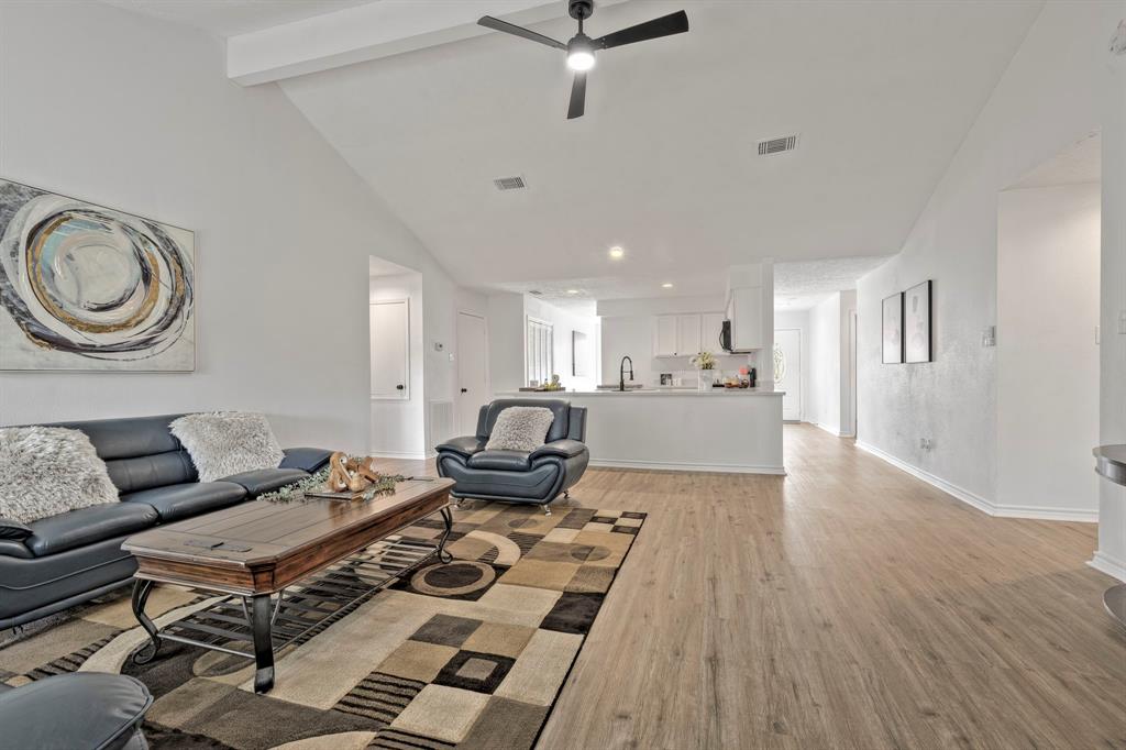 3247 Bolton Gardens Drive, Houston, Texas image 8