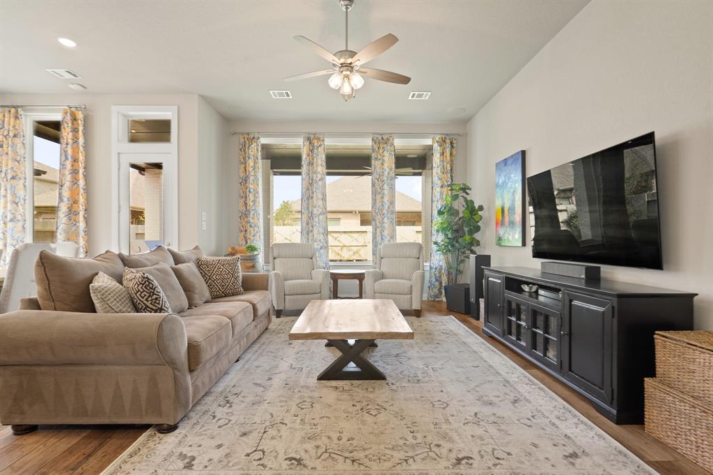 property-search 1 5118 Pomegranate Path