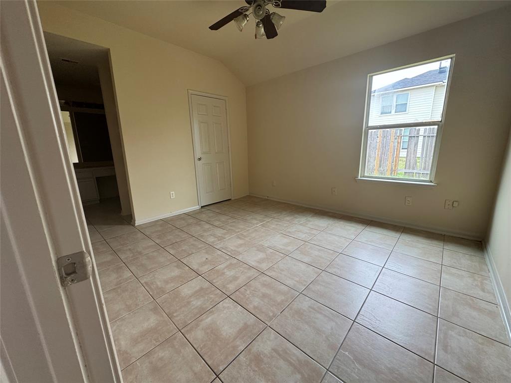 21107 Wortham Oaks Drive, Humble, Texas image 6