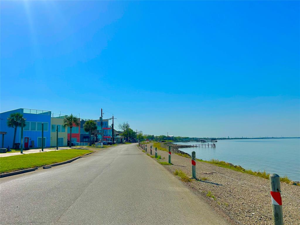 4514 Boulevard Street, Bacliff, Texas image 1