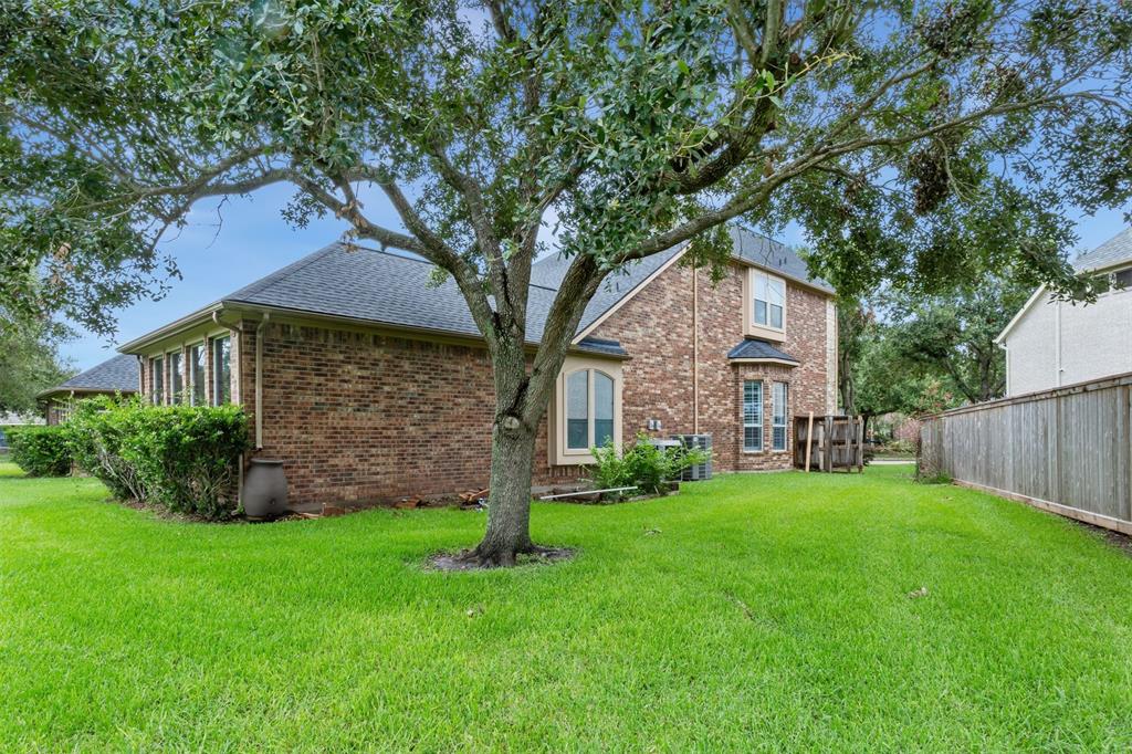 7014 Lake Haven Court, Sugar Land, Texas image 43