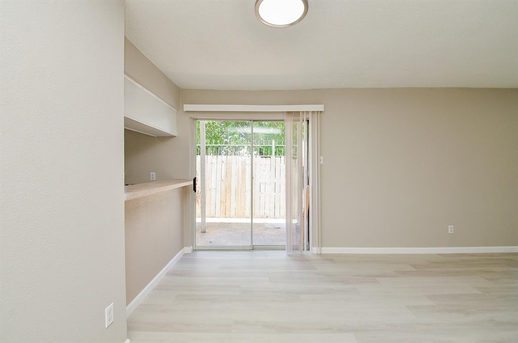 1950 Spenwick Drive, Houston, Texas image 14