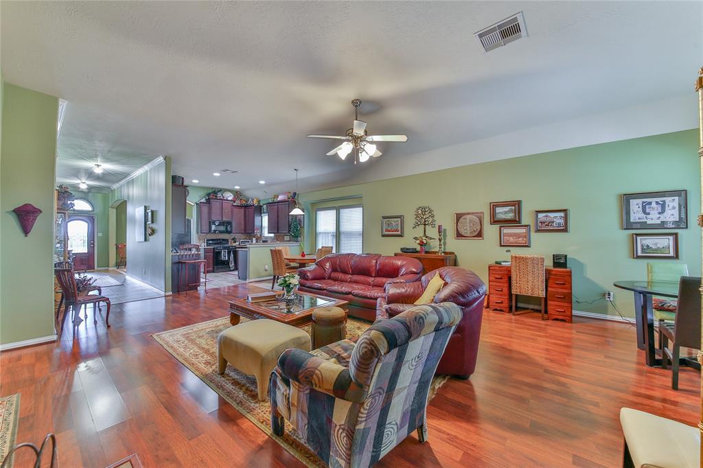 2026 Troon Drive, La Porte, Texas image 14