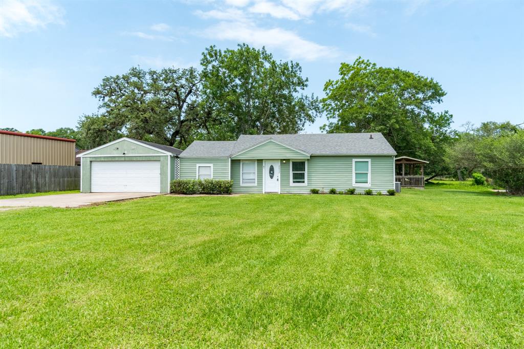 20932 Highway 35, Sweeny, Texas image 1