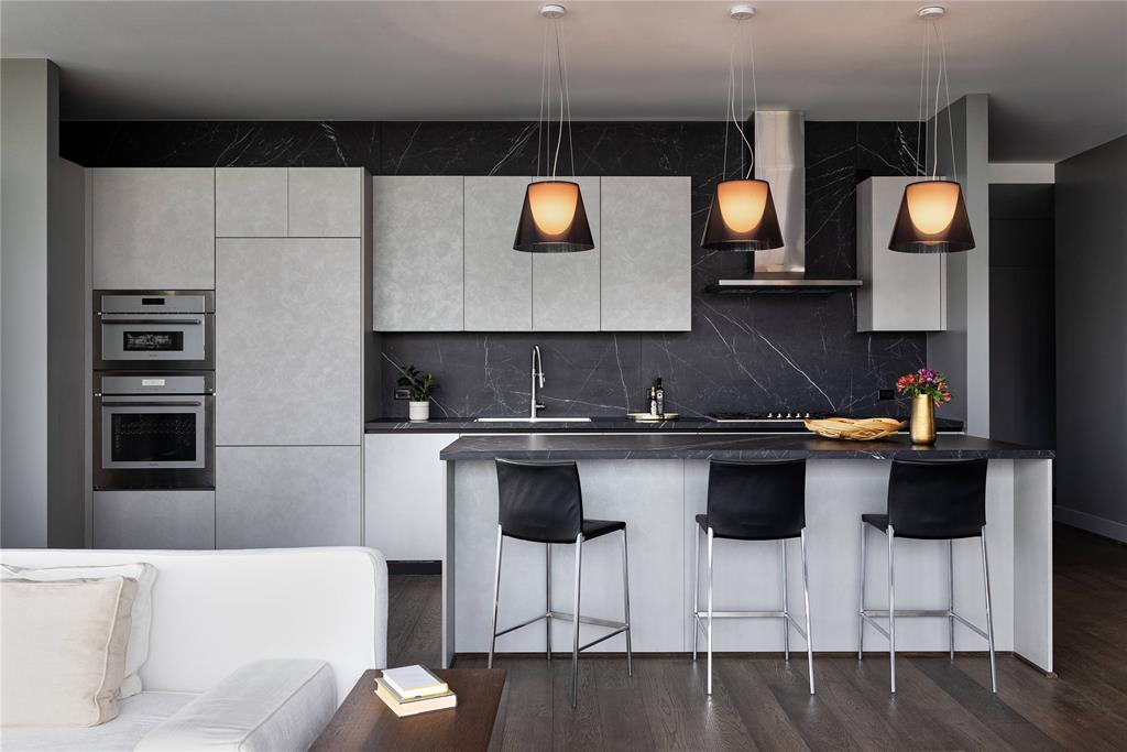 1711 Allen Parkway 2604