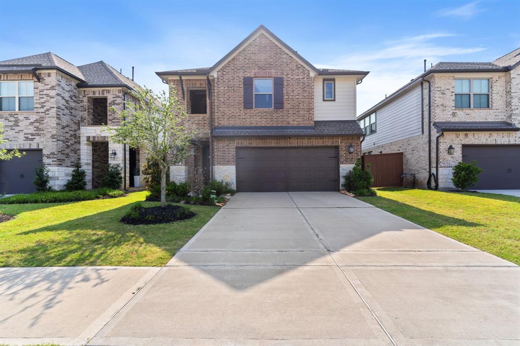 7023 Golden Groundsel Drive, Katy, Texas image 2