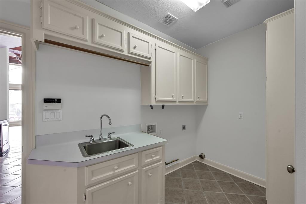 22 Creekwood Drive, Montgomery, Texas image 34