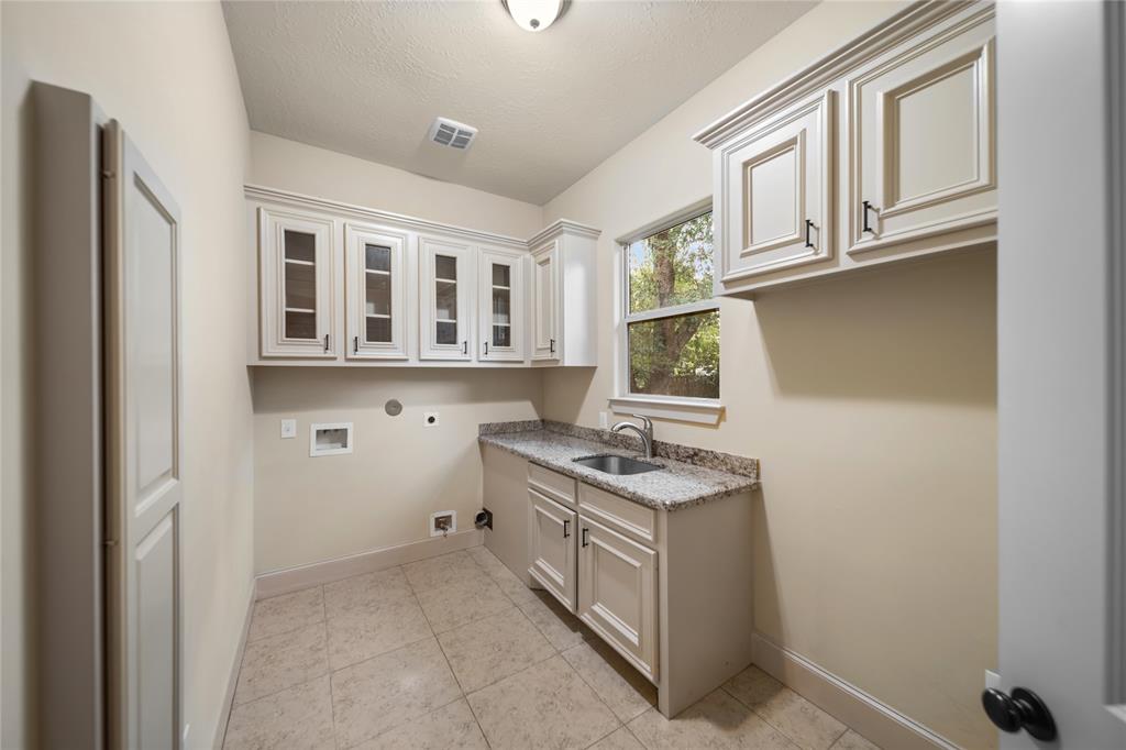 10317 Windsor Lane, Stafford, Texas image 24