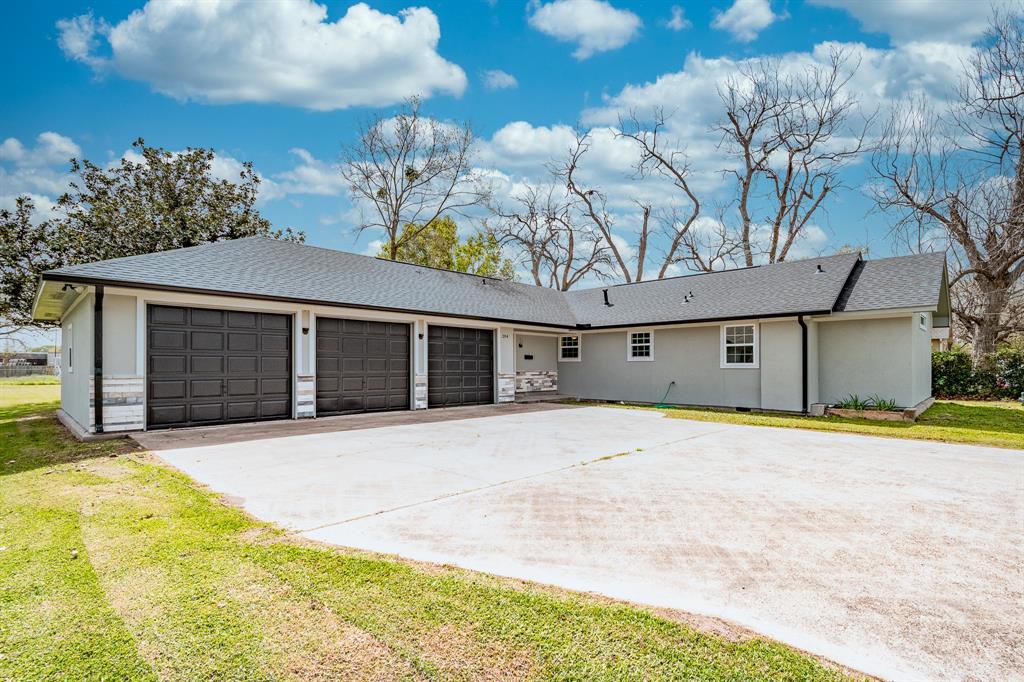 204 Dyer Avenue, Baytown, Texas image 21